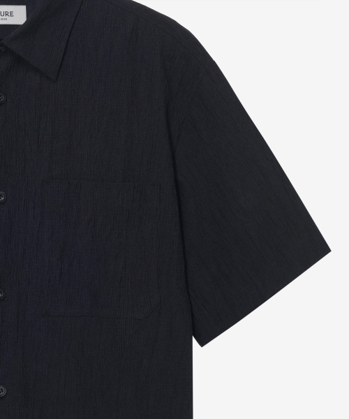 MINDBRIDGE（マインドブリッジ）の「[COUTURE]クリンクルオーバーサイズ半袖シャツ（シャツ/ブラウス・メンズ・ブラック・95/100/105/110）」の9枚目の写真