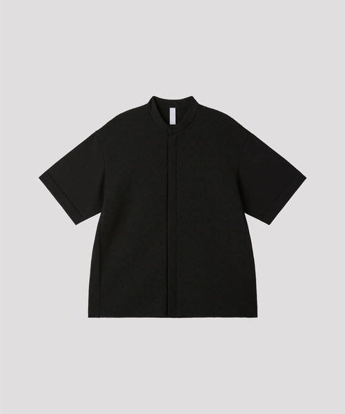 CFCL（シーエフシーエル）の「【CFCL】WAFFLE LUCENT SHORT SLEEVE SHIRT（シャツ/ブラウス・メンズ・ブラック/グリーン・3/5）」の2枚目の写真