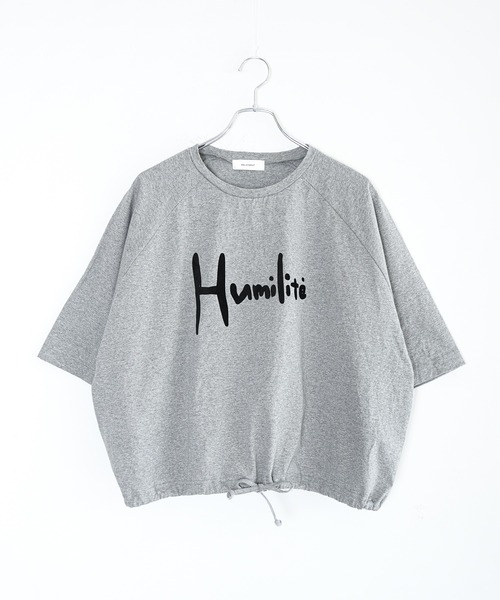 SOLAMONAT（ソラモナ）の「パフ天竺 裾ヒモ五分袖プルオーバー プリント Humilite（Tシャツ/カットソー・レディース・杢グレー/ホワイト×グレー/ホワイト×ブラック/ブラック/キナリ・FREE）」の5枚目の写真
