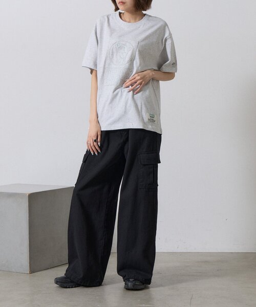 goocy(グーシー)の「【DISCUS】アップリケ刺繍半袖T(Tシャツ/カットソー・レディース・ネイビー/ホワイト/ブラック・FREE)」の4枚目の写真