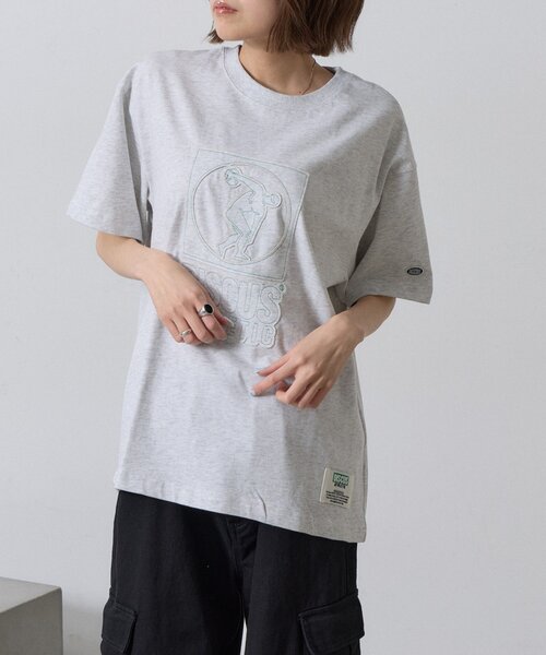 goocy(グーシー)の「【DISCUS】アップリケ刺繍半袖T(Tシャツ/カットソー・レディース・ネイビー/ホワイト/ブラック・FREE)」の7枚目の写真