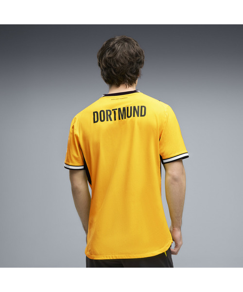 PUMA(プーマ)の「PUMA プーマ メンズ 2026-27 ドルトムント ホーム オーセンティック 半袖 ユニ(Tシャツ/カットソー・メンズ・イエロー×ブラック・SMALL/MEDIUM/LARGE/X-LARGE)」の4枚目の写真