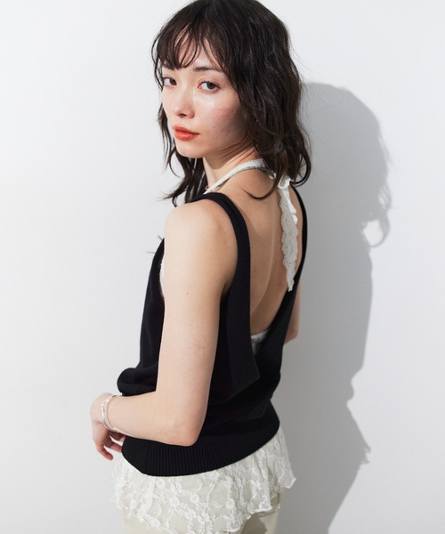 HANNE(アン)の「オープンバックニットタンク(タンクトップ・レディース・グレー/ブラック・FREE)」の8枚目の写真