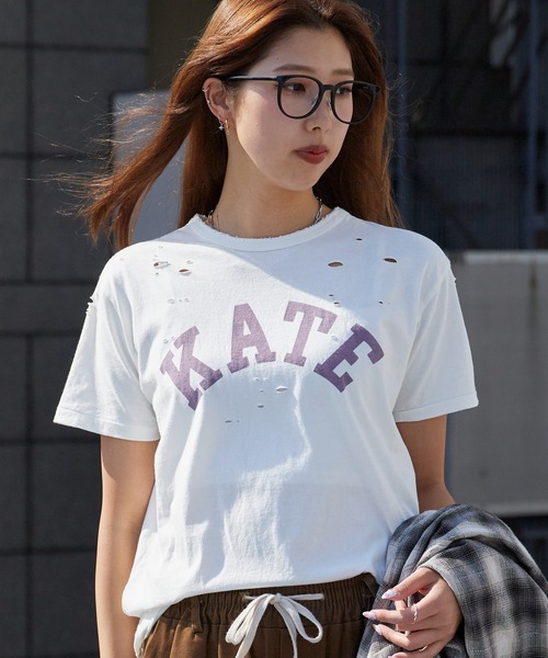 ACASAM（アカサム）の「ACASAM/アカサム "KATE" DAMAGE CREW NECK TEE 短丈 ダメージTシャツ レディース 秋 秋服 2026年秋冬（Tシャツ/カットソー・レディース・ホワイト/ブラック/バーガンディー・L）」の17枚目の写真