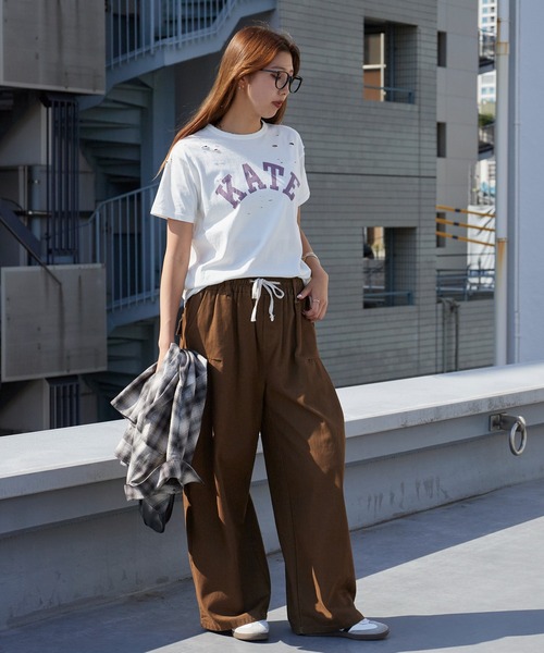 ACASAM（アカサム）の「ACASAM/アカサム "KATE" DAMAGE CREW NECK TEE 短丈 ダメージTシャツ レディース 秋 秋服 2026年秋冬（Tシャツ/カットソー・レディース・ホワイト/ブラック/バーガンディー・L）」の20枚目の写真