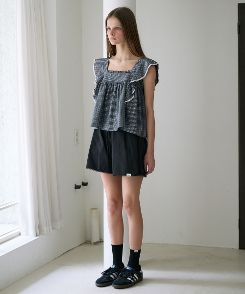 DEHEVE（デヘヴェ）の「Check Ruffle Blouse [Navy]（シャツ/ブラウス・レディース・ネイビー・SMALL/MEDIUM）」の3枚目の写真