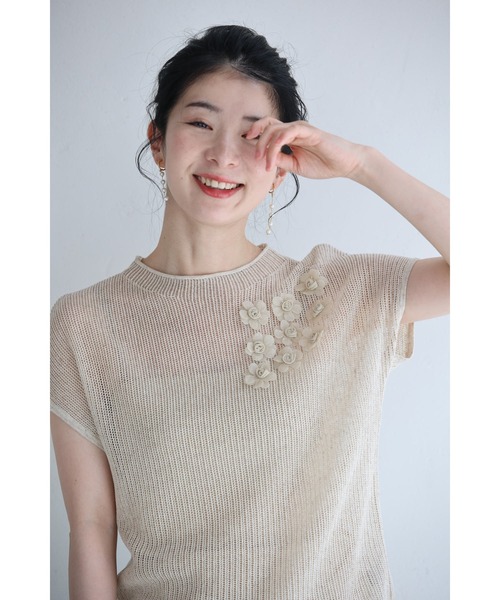 cawaii(カワイイ)の「咲き浮かぶ花の涼しいニットカットソートップス(ニット/セーター・レディース・ベージュ・FREE)」の16枚目の写真