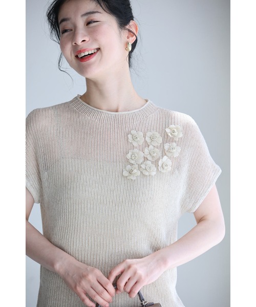 cawaii(カワイイ)の「咲き浮かぶ花の涼しいニットカットソートップス(ニット/セーター・レディース・ベージュ・FREE)」の8枚目の写真