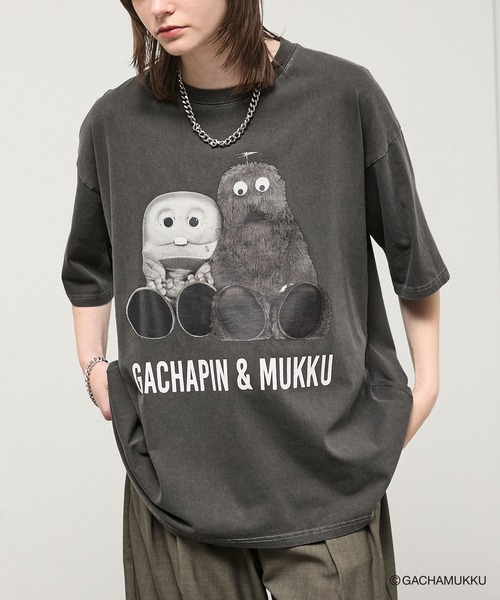 Alfred Alex(アルフレッドアレックス)の「<Exclusive> Gachapin & Mukku Vintage Graphic Tee / ガチャピン・ムック 別注 ヴィンテージライク グラフィックTシャツ(Tシャツ/カットソー・メンズ・ブラック系/ブラック系2/ブラック系3・L/M)」の6枚目の写真