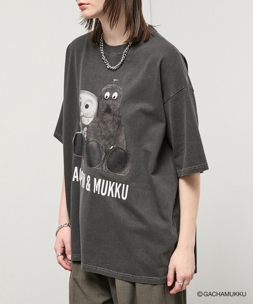 Alfred Alex(アルフレッドアレックス)の「<Exclusive> Gachapin & Mukku Vintage Graphic Tee / ガチャピン・ムック 別注 ヴィンテージライク グラフィックTシャツ(Tシャツ/カットソー・メンズ・ブラック系/ブラック系2/ブラック系3・L/M)」の7枚目の写真