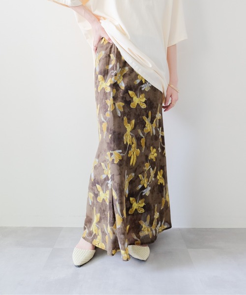 DOLLUPOOPS(ドールアップウップス)の「Flower Sheer Long Skirt(フラワーシアーロングスカート)(スカート・レディース・カーキ/ブラック・FREE/LARGE/MEDIUM)」の2枚目の写真