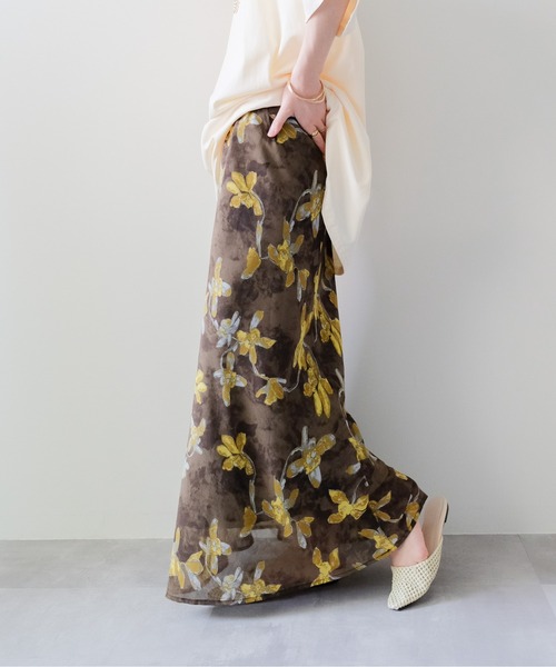 DOLLUPOOPS(ドールアップウップス)の「Flower Sheer Long Skirt(フラワーシアーロングスカート)(スカート・レディース・カーキ/ブラック・FREE/LARGE/MEDIUM)」の7枚目の写真