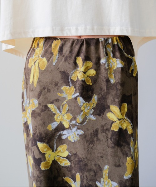 DOLLUPOOPS(ドールアップウップス)の「Flower Sheer Long Skirt(フラワーシアーロングスカート)(スカート・レディース・カーキ/ブラック・FREE/LARGE/MEDIUM)」の8枚目の写真