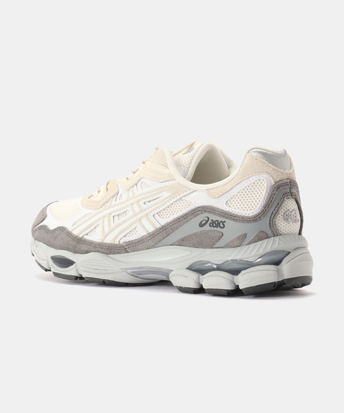 ASICS(アシックス)の「ASICS GEL-NYC 1203A383.113(スニーカー・メンズ・ホワイト・26cm/25.5cm/25cm/24.5cm/24cm/23.5cm/28cm/27.5cm/27cm/26.5cm)」の3枚目の写真