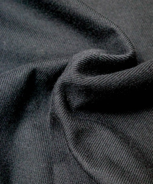 FRUIT OF THE LOOM(フルーツオブザルーム)の「【z】【FRUIT OF THE LOOM】ヘビーオンス ヘンリーネックT(Tシャツ/カットソー・メンズ・ブラック・LARGE)」の4枚目の写真