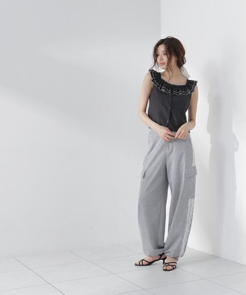 PROPORTION BODY DRESSING(プロポーションボディドレッシング)の「ラッフルカラーブラウス(シャツ/ブラウス・レディース・ブラック系その他/ホワイト系その他・FREE)」の11枚目の写真