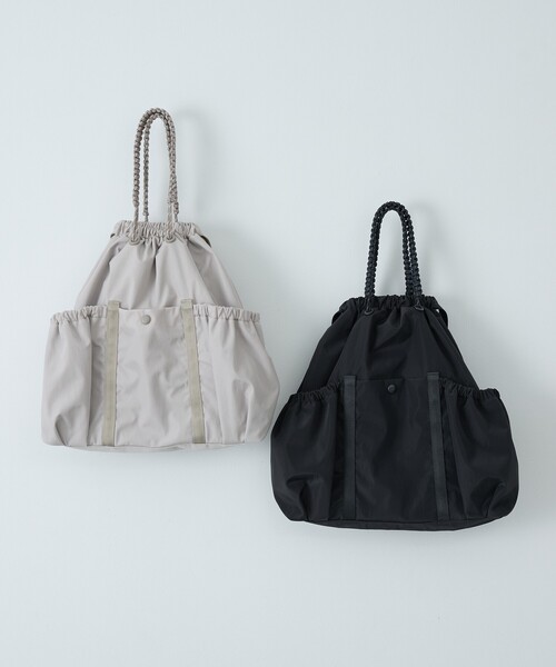 collex(コレックス)の「3WAY撥水ナイロントート&ナップサック(バックパック/リュック・レディース・ブラック/グレイッシュベージュ・フリー)」の9枚目の写真