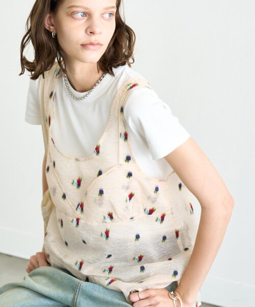 CIAOPANIC TYPY(チャオパニックティピー)の「【ZOZO限定】シアージャガード花柄タンクトップ/チュニック(チュニック・レディース・ベージュ/ブラック・ONE SIZE)」の1枚目の写真