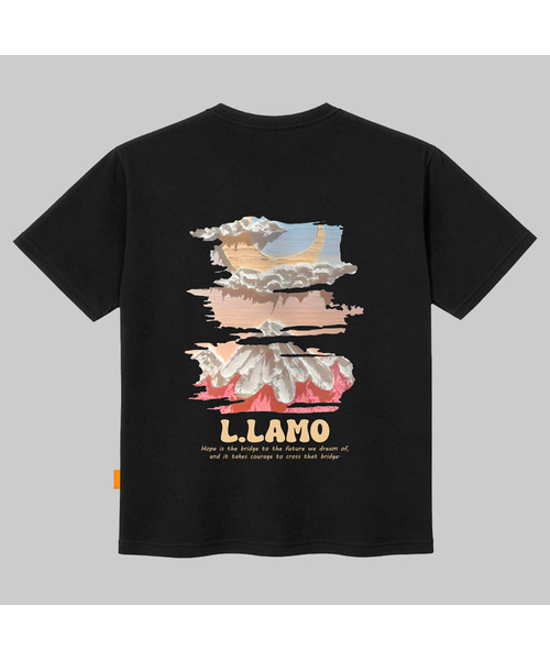 LLAMO(エラモ)の「マウンテンムーン 半袖Tシャツ 男女共用 ビッグサイズ(Tシャツ/カットソー・メンズ・ホワイト/ブラック/ベージュ/ピンク・SMALL/MEDIUM/LARGE/X-LARGE/2XL/4XL/3XL)」の2枚目の写真