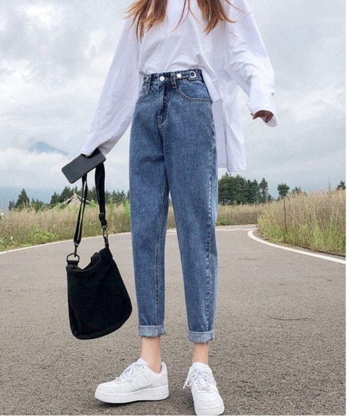 BACKYARD FAMILY(バックヤードファミリー)の「デニムパンツ テーパードパンツ ウエスト調整可能(デニムパンツ・レディース・ブラック/ネイビー/ライトブルー/ブルー・S/M/L/XL)」の4枚目の写真