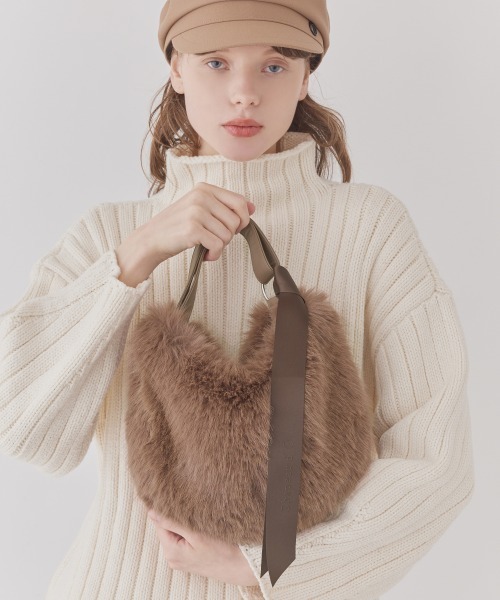 Chapeau d' O(シャポードオー)の「Chapeau d' O One Handle Fur Bag / シャポードオー(ハンドバッグ・レディース・ブラウン/ブラック/ライトベージュ・FREE)」の8枚目の写真