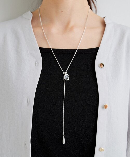 SHOO・LA・RUE(シューラルー)の「【2WAY】マットクリアノットネックレス(ネックレス・レディース・ブラック/ゴールド/シルバー・00)」の11枚目の写真
