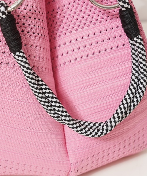 1111clothing(ワンフォークロージング)の「PARIS MILANO ロゴジャガード ニット ミニ 巾着バッグ / PARIS MILANO Logo Drawstring Bag(ハンドバッグ・レディース・ピンク/ブラック/ベージュ/グリーン/アイボリー・FREE)」の17枚目の写真