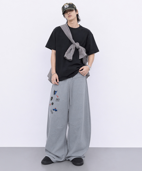 ARTISTWEAR（アーティストウェア）の「[ATW] リトル KAOS ライン ワイドパンツ - 2COLOR（スウェットパンツ・レディース・ブラック/グレー・X-LARGE/XX-LARGE/MEDIUM/LARGE）」の6枚目の写真