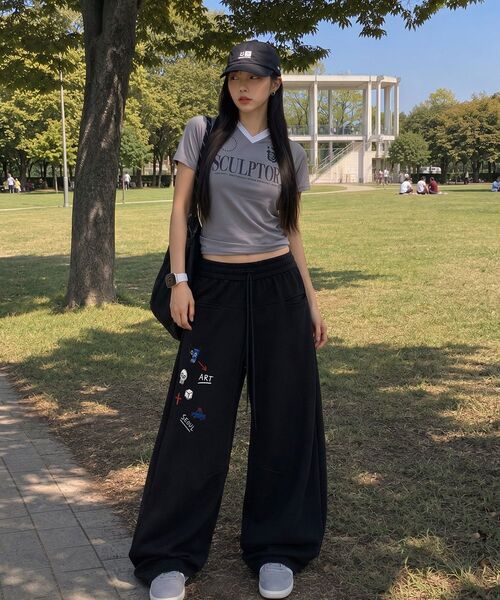 ARTISTWEAR（アーティストウェア）の「[ATW] リトル KAOS ライン ワイドパンツ - 2COLOR（スウェットパンツ・レディース・ブラック/グレー・X-LARGE/XX-LARGE/MEDIUM/LARGE）」の12枚目の写真