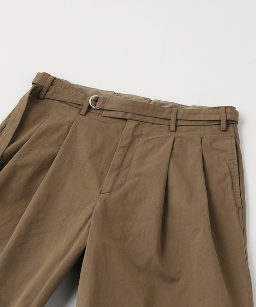 EDIFICE(エディフィス)の「TWILL BELTED 2プリーツ ショーツ(その他パンツ・メンズ・ブラウン系その他/アイボリー/ブラック・MEDIUM/SMALL/LARGE)」の5枚目の写真