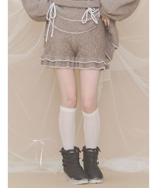 merry jenny(メリージェニー)の「frillケーブルニットショートパンツ(その他パンツ・レディース・アイボリー/グレー/ブラウン・FREE)」の13枚目の写真