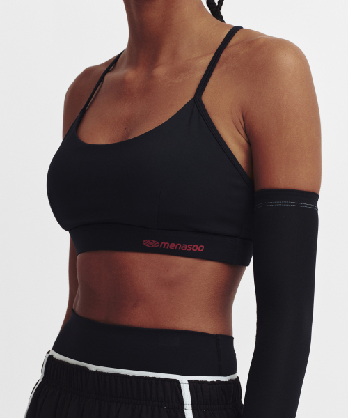 MENASOO（ミナス）の「Cross Strap Bra Top_Black（チューブトップ・レディース・ブラック・MEDIUM/LARGE/SMALL）」の8枚目の写真