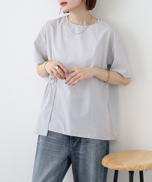 LUCA（ルカ）の「シャーリングブラウス 半端袖（シャツ/ブラウス・レディース・ブラック/ライトグレー/ベージュ・FREE）」の12枚目の写真