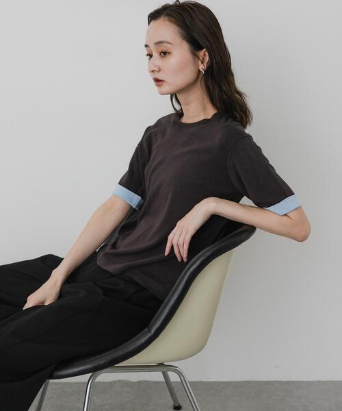 SENSE OF PLACE by URBAN RESEARCH(センスオブプレイスバイアーバンリサーチ)の「『洗濯可』バイカラーロールスリーブニットTシャツ(ニット/セーター・レディース・チャコールグレー/ブラック/ブラウン・ONE)」の1枚目の写真