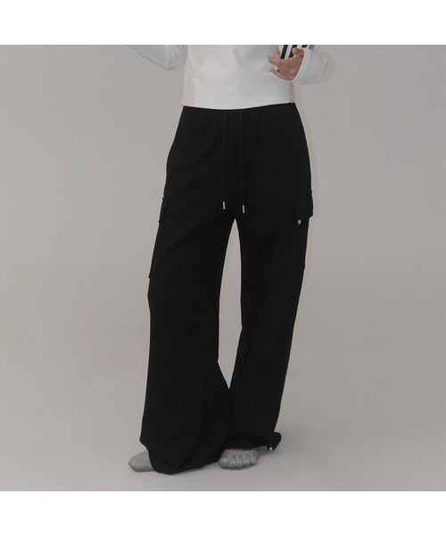 TWEE(トゥウィー)の「ロヒン 2WAY カーゴ バンディング ロングパンツ(その他パンツ・レディース・チャコールグレー/ブラック・FREE)」の2枚目の写真