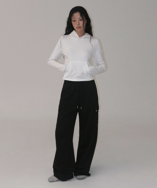 TWEE(トゥウィー)の「ロヒン 2WAY カーゴ バンディング ロングパンツ(その他パンツ・レディース・チャコールグレー/ブラック・FREE)」の5枚目の写真