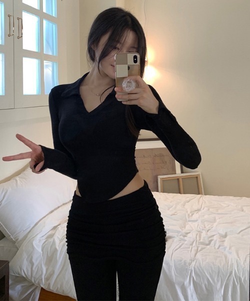 semuse(セミューズ)の「美シルエットスキッパーVネックトップス(Tシャツ/カットソー・レディース・ベージュ/ブラック/ホワイト/グレー/ピンク・FREE)」の15枚目の写真