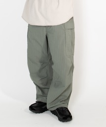 DAIWA PIER39（ダイワピア39）の「TECH 6P FIELD PANTS HERRINGBON BP-41026W（カーゴパンツ）」