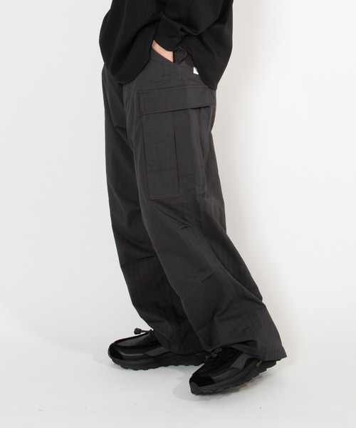 DAIWA PIER39(ダイワピア39)の「TECH 6P FIELD PANTS HERRINGBON BP-41026W(カーゴパンツ・メンズ・チャコールグレー/オリーブ・LARGE/SMALL/X-LARGE/MEDIUM)」の7枚目の写真