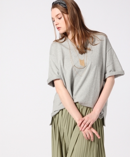 HARE（ハレ）の「ビッグVネックプルオーバー(HARE)（Tシャツ/カットソー・レディース・オフホワイト/グレー/オレンジ/グレー系その他・FREE）」の4枚目の写真