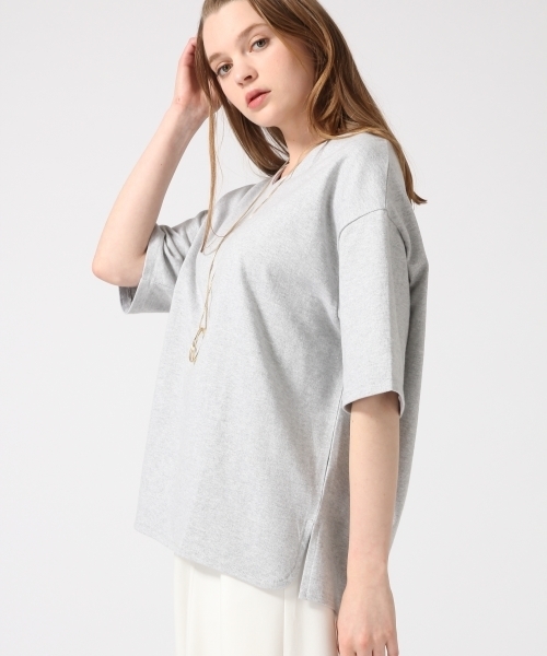 HARE（ハレ）の「ビッグVネックプルオーバー(HARE)（Tシャツ/カットソー・レディース・オフホワイト/グレー/オレンジ/グレー系その他・FREE）」の3枚目の写真