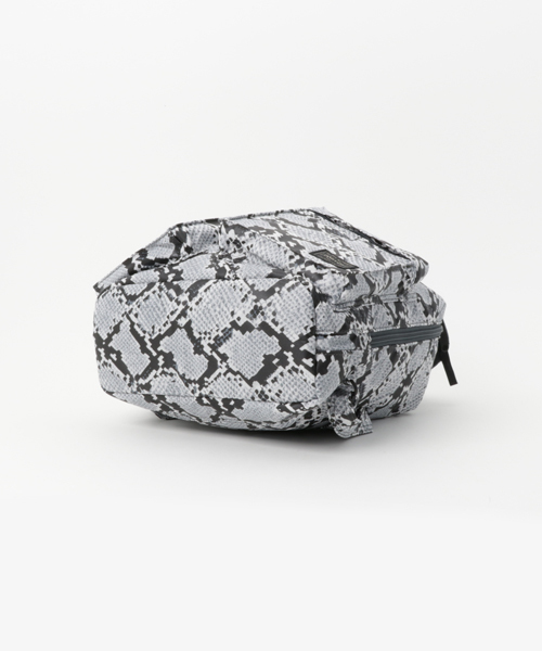 HEAD PORTER(ヘッドポーター)の「PYTHON/RUCKSACK (S)(バックパック/リュック・メンズ・アニマル・ONE SIZE)」の3枚目の写真
