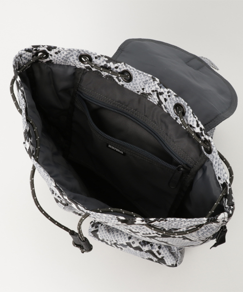 HEAD PORTER(ヘッドポーター)の「PYTHON/RUCKSACK (S)(バックパック/リュック・メンズ・アニマル・ONE SIZE)」の8枚目の写真