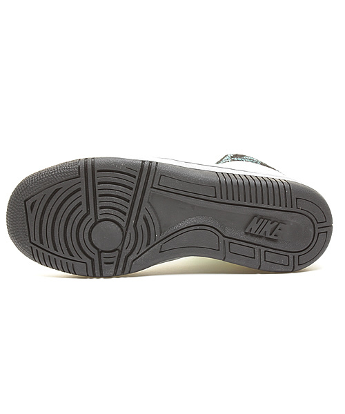 NIKE（ナイキ）の「WMNS COURT FORCE HIGH（スニーカー・レディース・シルバー/ゴールド・23/23.5/24/24.5）」の4枚目の写真