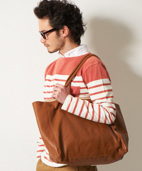 green label relaxing（グリーンレーベルリラクシング）の「レザー HORIZONTAL トートバッグ ◆（トートバッグ・メンズ・ブラック/ブラウン/ダークブラウン/レッド/ネイビー/オリーブ/コバルトブルー/ベージュ/オレンジ・フリー）」の3枚目の写真