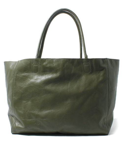 green label relaxing（グリーンレーベルリラクシング）の「レザー HORIZONTAL トートバッグ ◆（トートバッグ・メンズ・ブラック/ブラウン/ダークブラウン/レッド/ネイビー/オリーブ/コバルトブルー/ベージュ/オレンジ・フリー）」の5枚目の写真