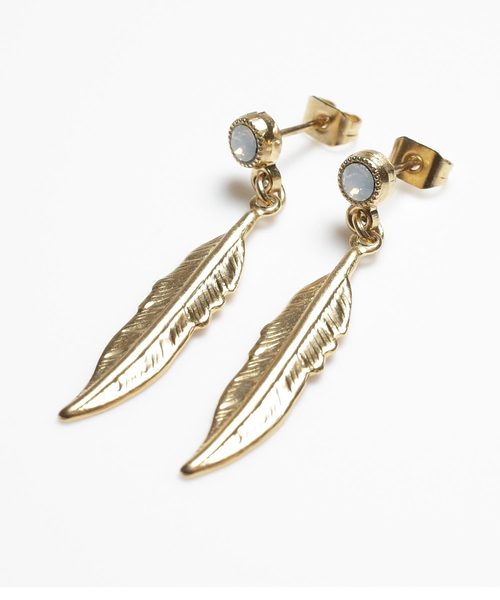 HANKA_IN（ハンカイン）の「「Hanka_in/ハンカ イン」フェザーピアス　BIRDY BO CRISTAL（ピアス（両耳用）・レディース・ゴールド系その他/ゴールド系その他2/ゴールド系その他3・フリー）」の2枚目の写真