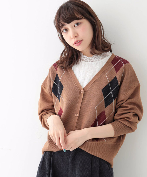 earth music&ecology(アースミュージックアンドエコロジー)の「・アーガイルニットカーディガン(カーディガン/ボレロ・レディース・ベージュ/ネイビー/グレー/アイボリー・FREE)」の4枚目の写真