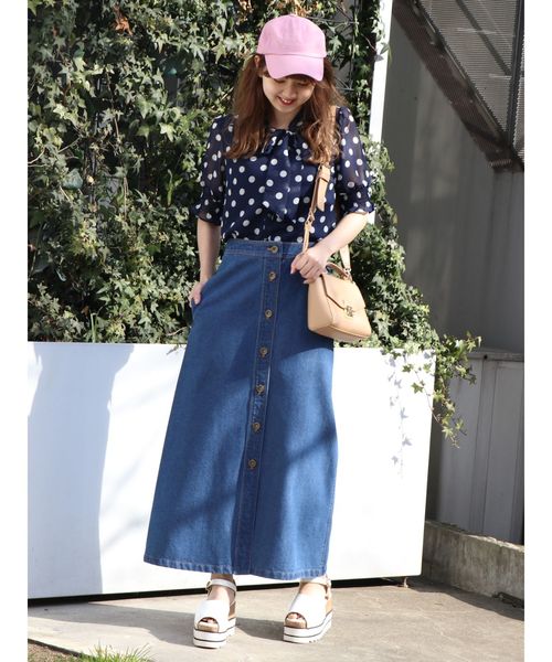 dazzlin（ダズリン）の「ロングAラインデニムスカート（デニムスカート・レディース・ブルー/インディゴブルー・MEDIUM/SMALL）」の4枚目の写真