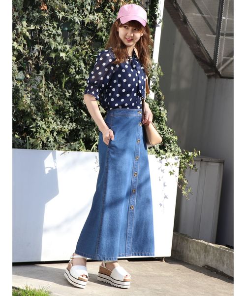 dazzlin（ダズリン）の「ロングAラインデニムスカート（デニムスカート・レディース・ブルー/インディゴブルー・MEDIUM/SMALL）」の5枚目の写真